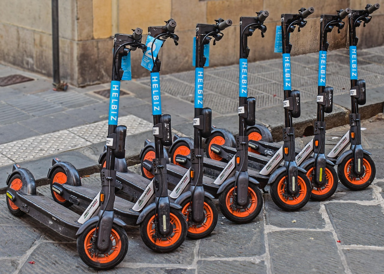 Mastering Scooter Safety: Essential Tips for Beginners on How to Ride a Scooter Safely