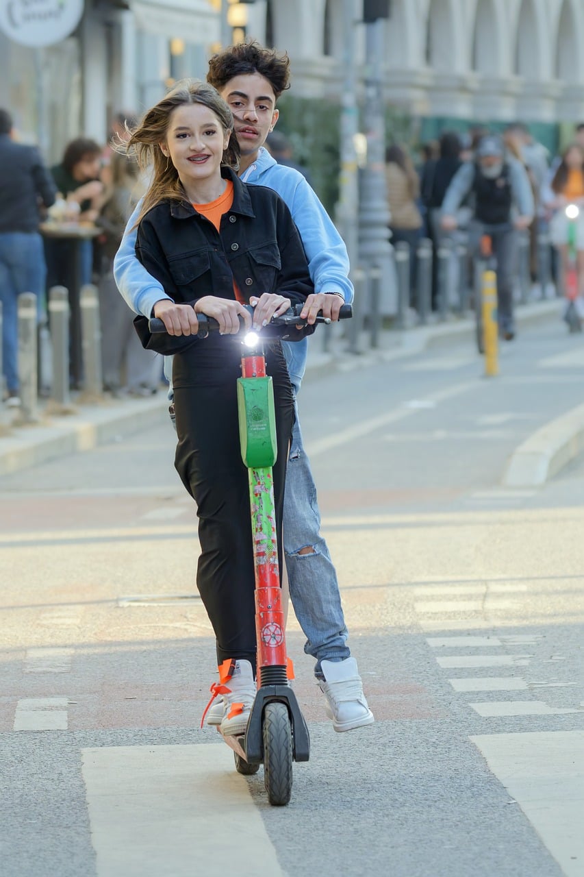 Explore the Best Long-Range Electric Scooters: Eco-Friendly Commuting Options