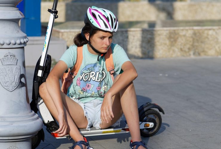 Kaabo Mantis X vs. Apollo Go: Ultimate Electric Scooter Showdown
