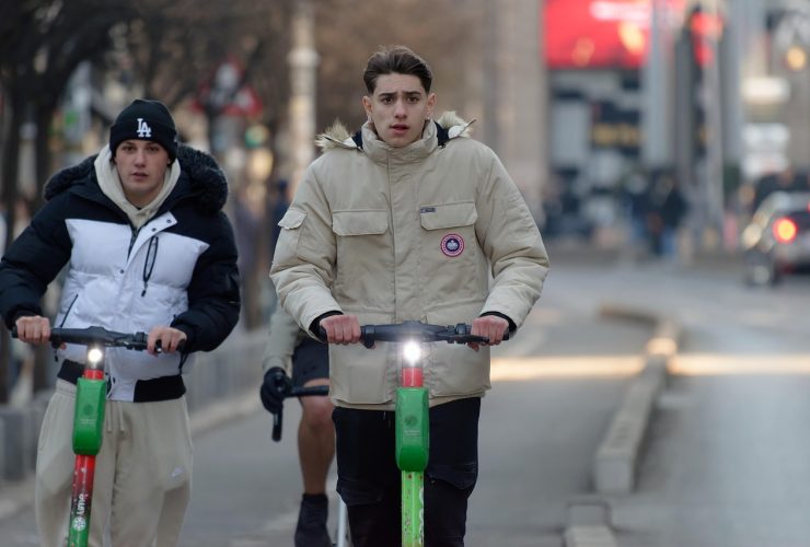 Top Picks: Best Electric Scooters for City Commuting