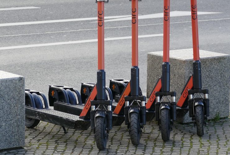 EMOVE Cruiser S vs. Segway Ninebot Max G3: Unveiling the Best Urban Commuter Scooter